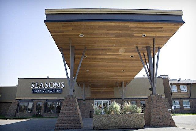 Heritage Inn Hotel & Convention Centre - Taber Exterior foto