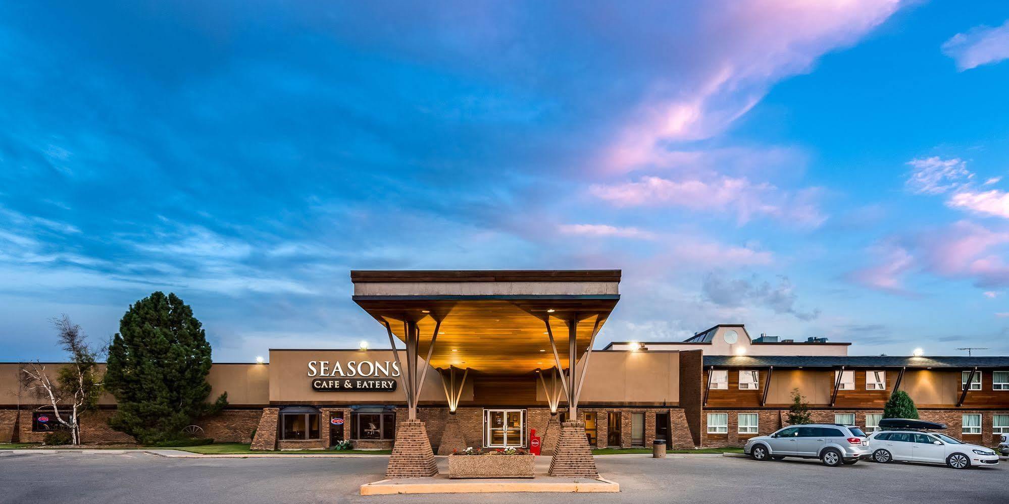 Heritage Inn Hotel & Convention Centre - Taber Exterior foto
